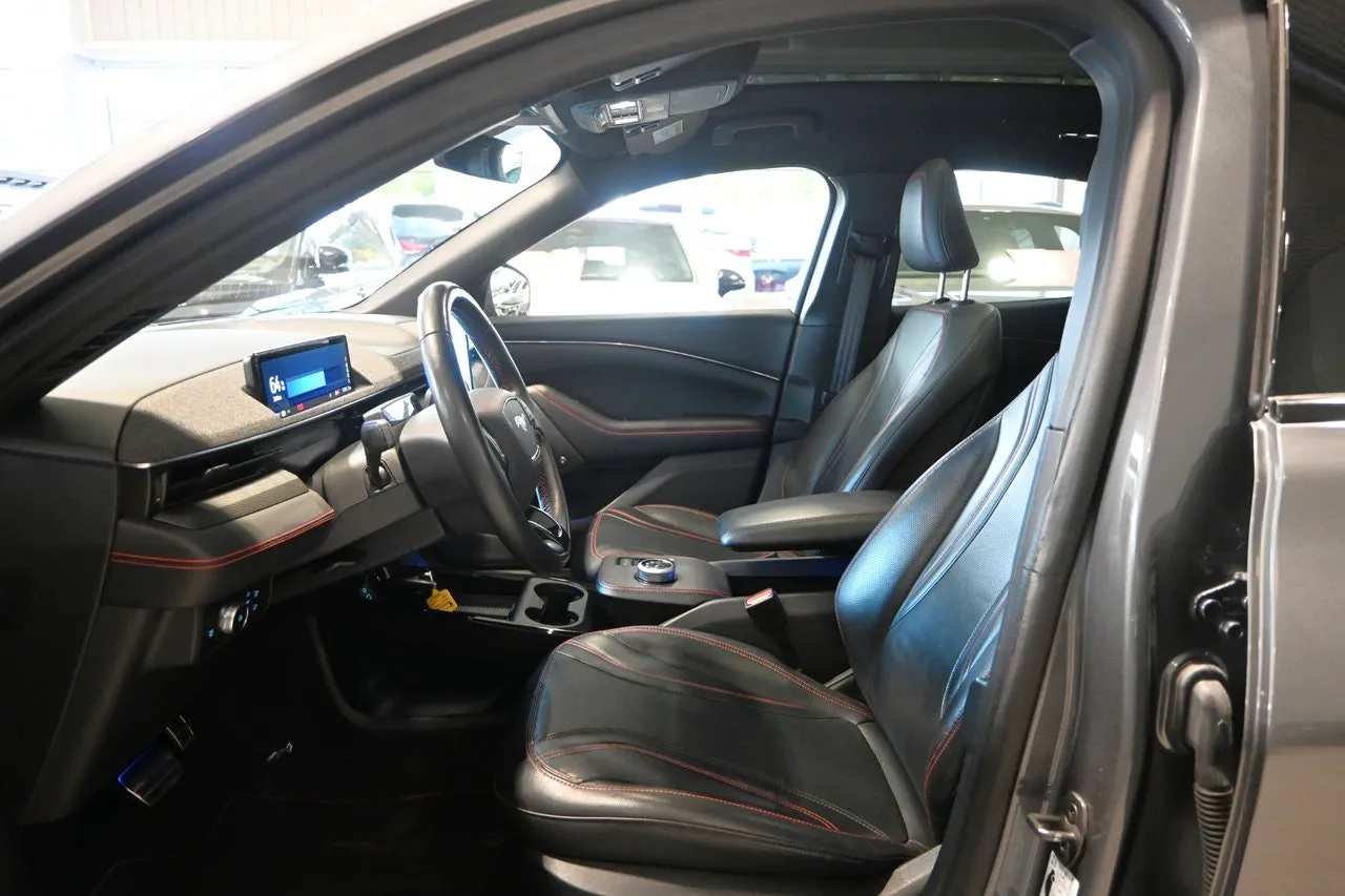 Ford Mustang Mach-E bild 8