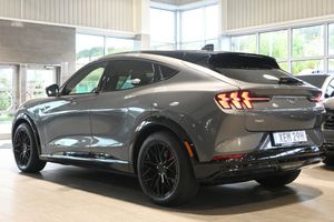 Ford Mustang Mach-E bild 3