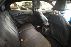 Ford Mustang Mach-E bild 12