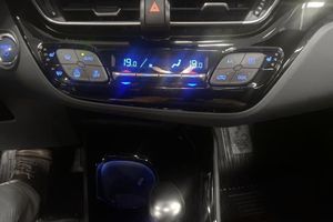 Toyota C-HR bild 12