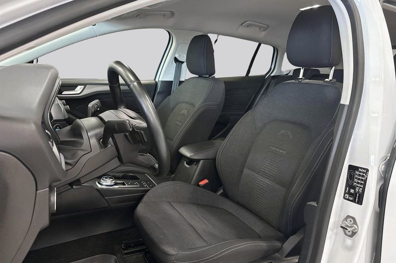 Ford Focus bild 8