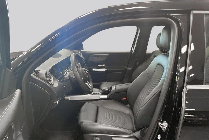 Mercedes EQB300 bild 8