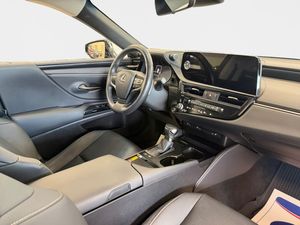 Lexus ES bild 24