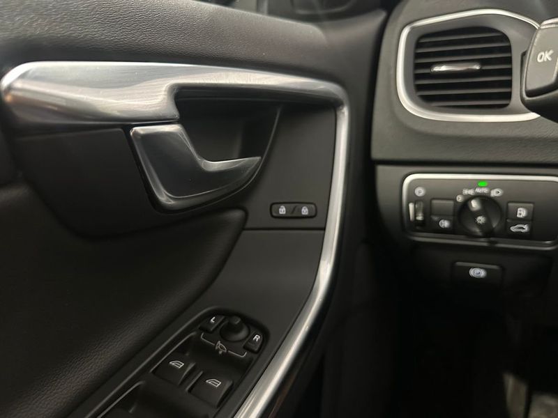 Volvo S60 bild 16