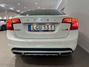 Volvo S60 bild 2
