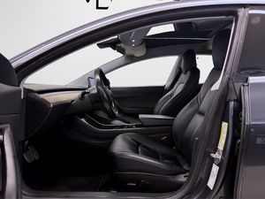 Tesla Model 3 bild 12