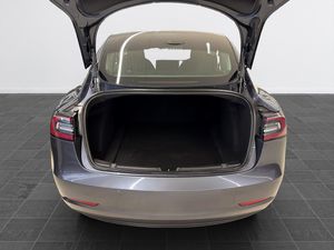 Tesla Model 3 bild 8