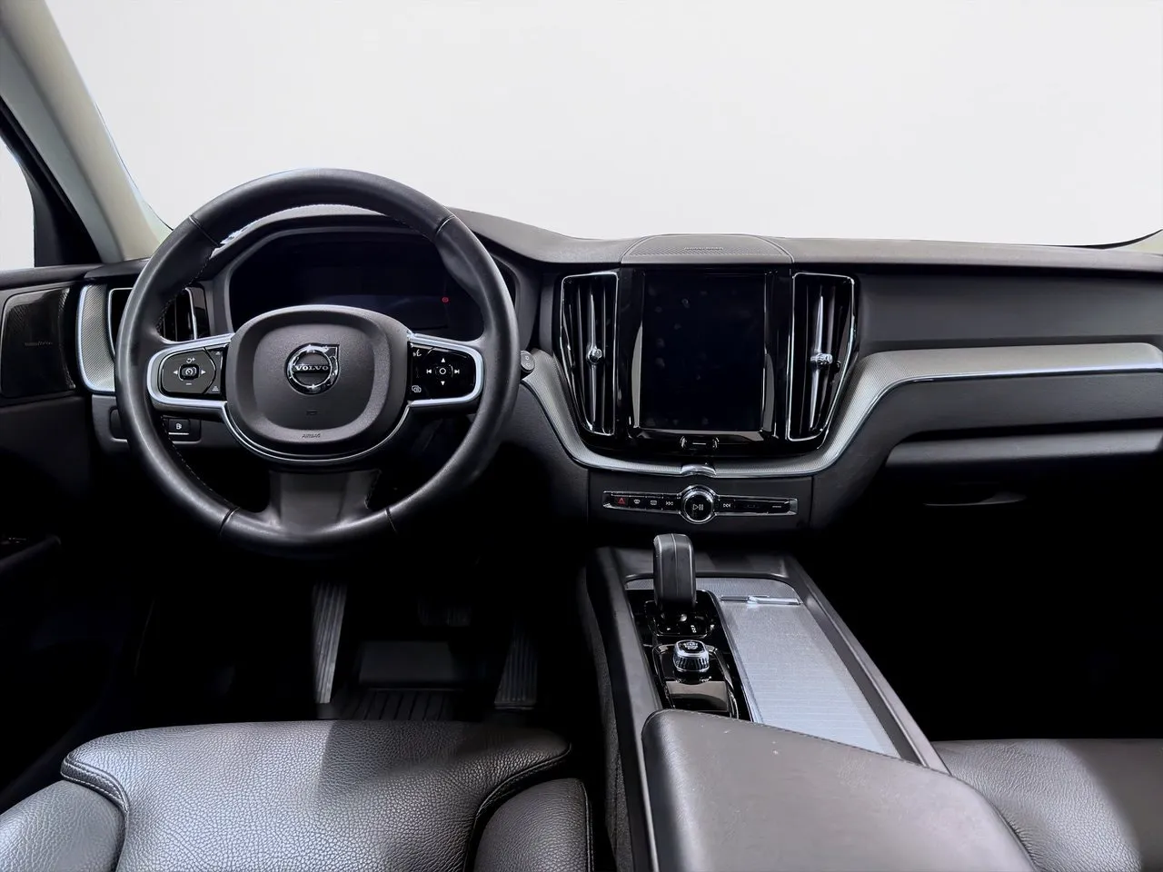 Volvo XC60 T6 Plug-In Hybrid AWD Geartronic, 350hk, 2025
