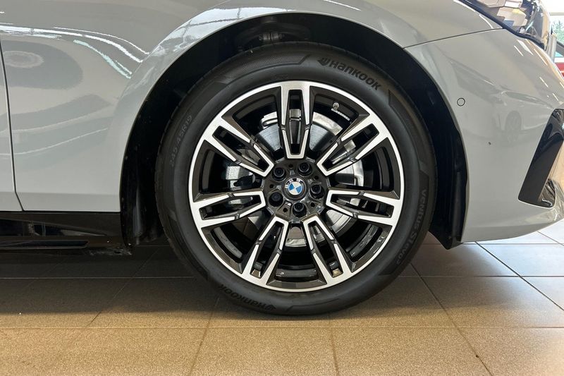 BMW 530 bild 14