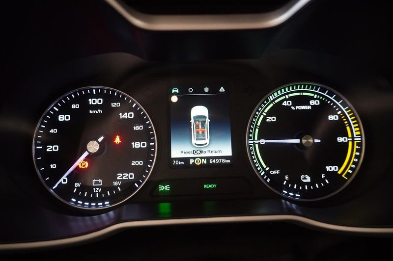 MG ZS EV bild 11