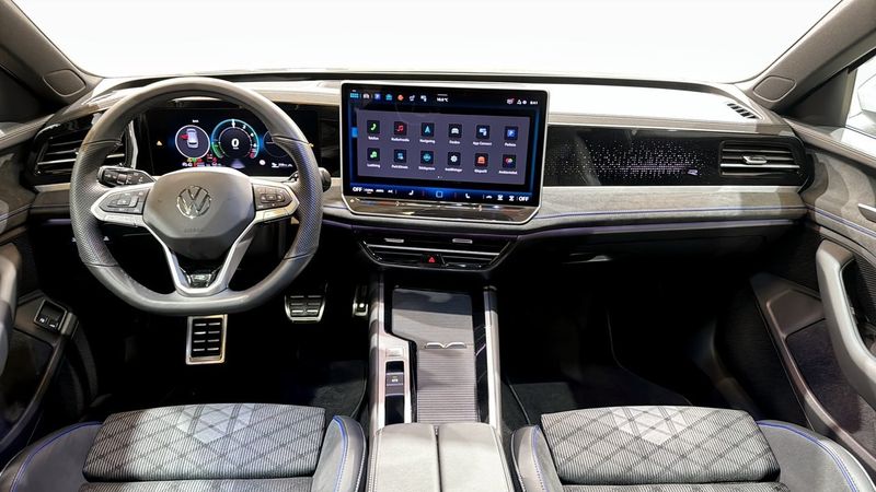 Volkswagen Passat bild 11