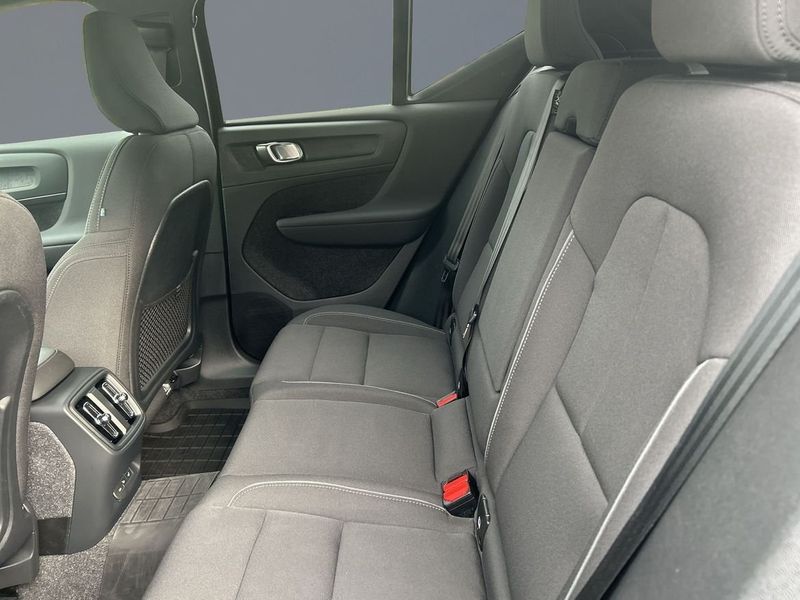 Volvo EX40 bild 8