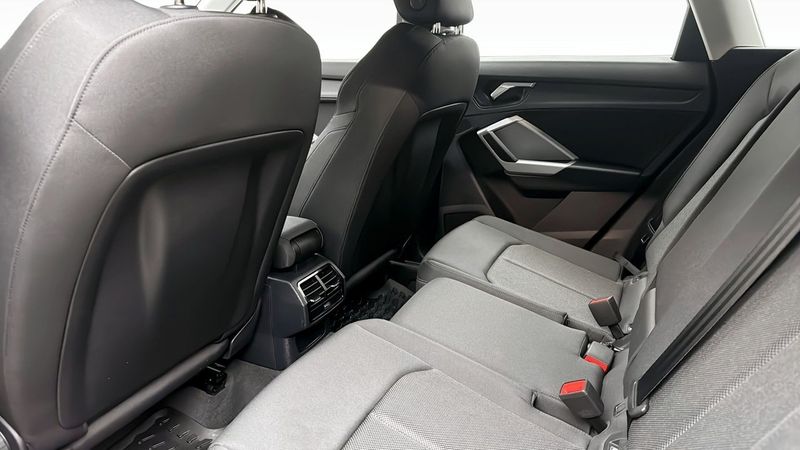 Audi Q3 bild 11