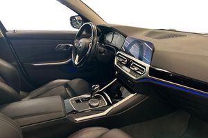 BMW 320 bild 6