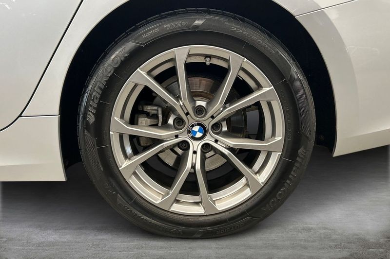 BMW 320 bild 14