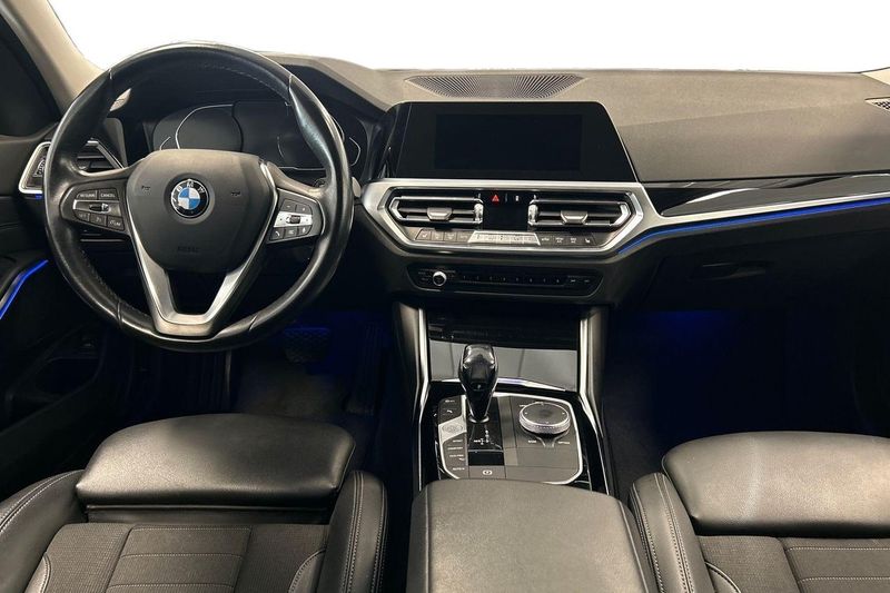 BMW 320 bild 8