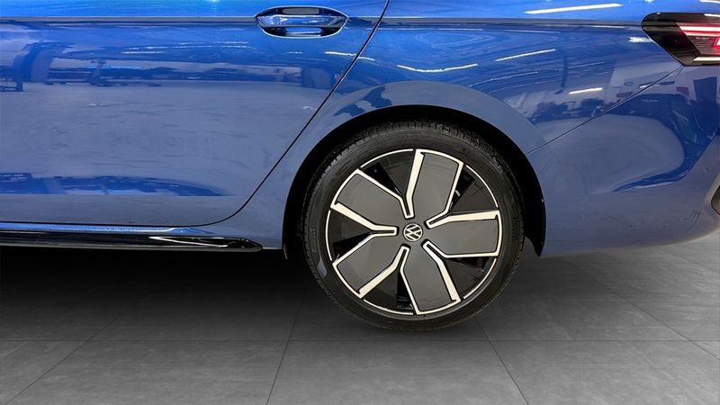 Volkswagen Passat bild 6