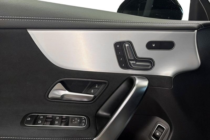 Mercedes CLA250 bild 21