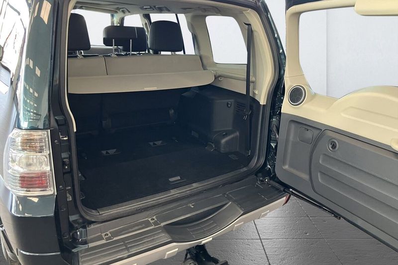 Mitsubishi Pajero bild 11
