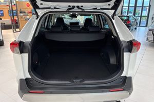 Toyota RAV4 bild 10