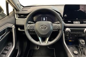 Toyota RAV4 bild 9