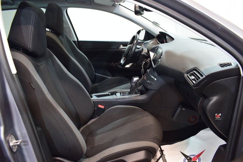 Peugeot 308 SW bild 8