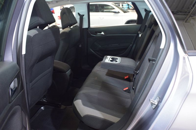 Peugeot 308 SW bild 12