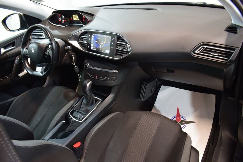 Peugeot 308 SW bild 7