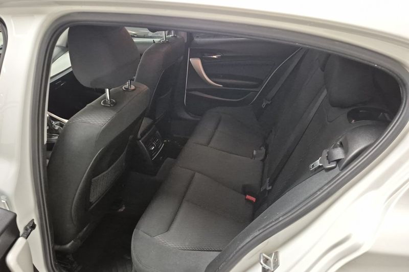 BMW 116 bild 8