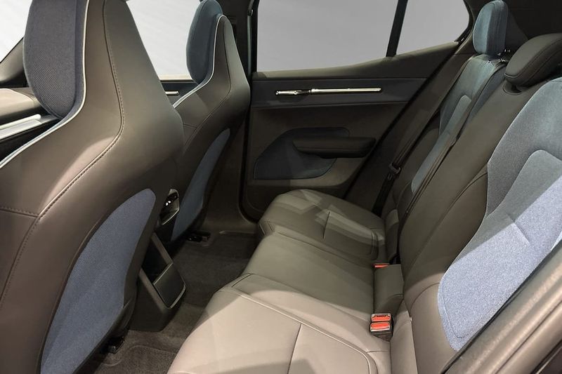 Volvo EX30 bild 8