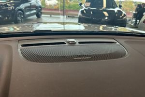 Volvo EX40 bild 24