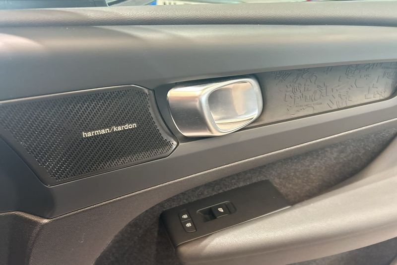 Volvo EX40 bild 13