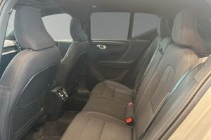 Volvo EX40 bild 8