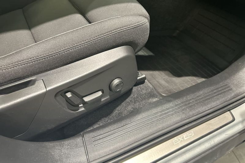 Volvo EX40 bild 12