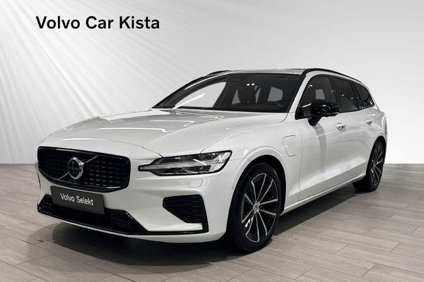 Volvo V60 Recharge T6 Plus Dark Läder Drag H/K Pano - 2023