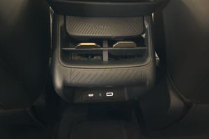 Lynk & Co 08 bild 15