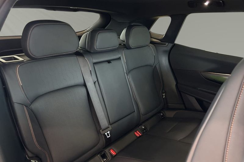 Lynk & Co 08 bild 10