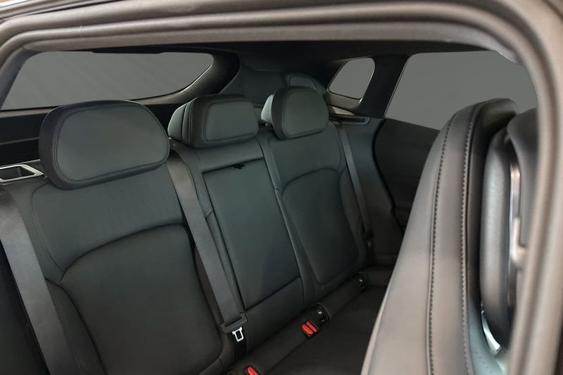 Lynk & Co 08 bild 9