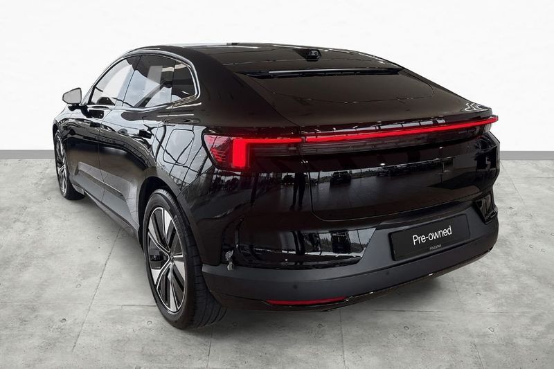 Polestar 4 bild 8