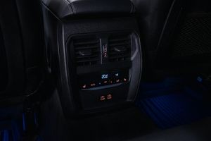 BMW 330 bild 16