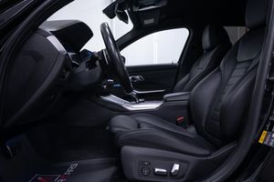 BMW 330 bild 12