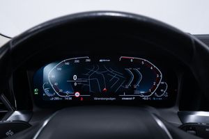 BMW 330 bild 15