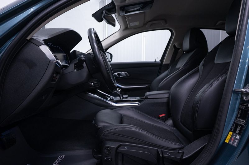 BMW 330 bild 7