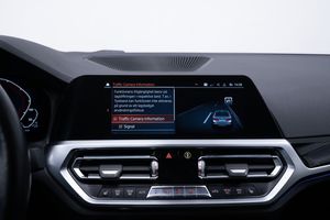 BMW 330 bild 18