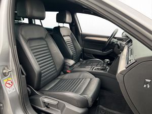 Volkswagen Passat bild 24