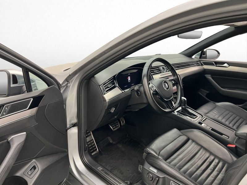 Volkswagen Passat bild 11