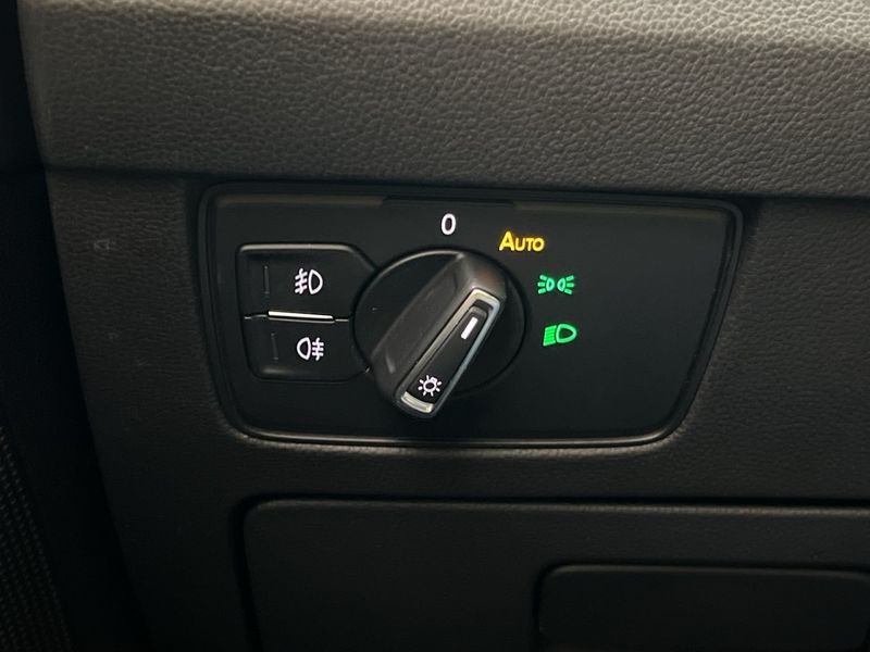 Volkswagen Passat bild 14
