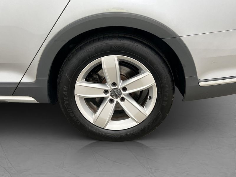 Volkswagen Passat bild 30