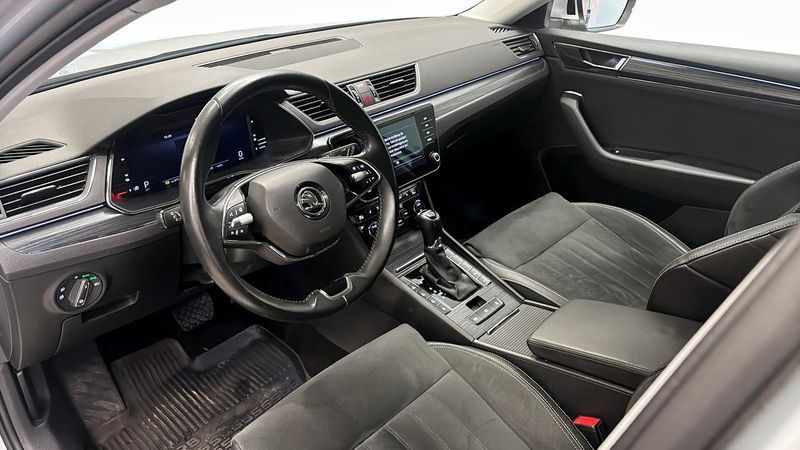 Skoda Superb bild 7