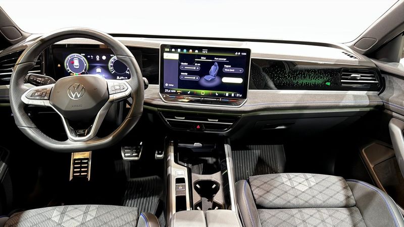Volkswagen Passat bild 11